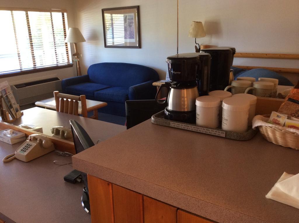 Anglers Inn Jackson Rum bild